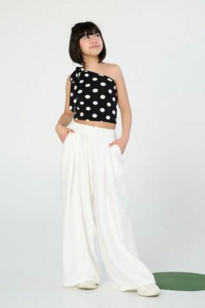 1uTiBLHPH90RhJvJYt0jz75qal46ON2I 430x645 (Copy)