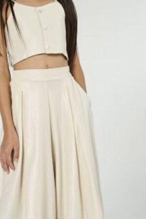 b1ajGiTr0mI56cP9V88k1WY2qnVKAG8b 200x300 (Copy)